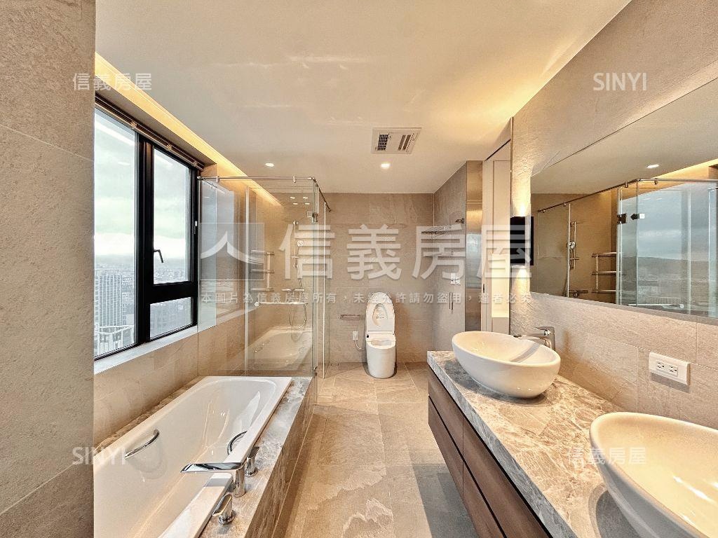 遠雄九五時尚豪華２１樓房屋室內格局與周邊環境