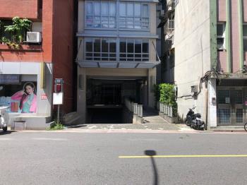 ＷＯＭＡＮ塔式車位