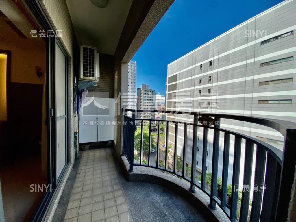 巨蛋‧首席採光三房平車房屋室內格局與周邊環境