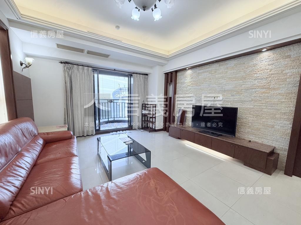 巨蛋‧首席採光三房平車房屋室內格局與周邊環境