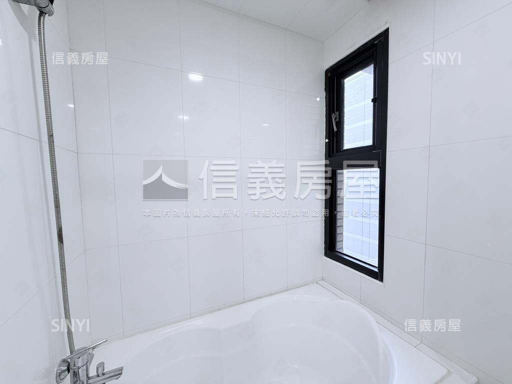 巨蛋‧首席採光三房平車房屋室內格局與周邊環境