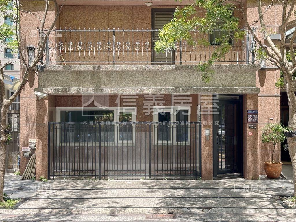 美術館大面寬邊間金店房屋室內格局與周邊環境