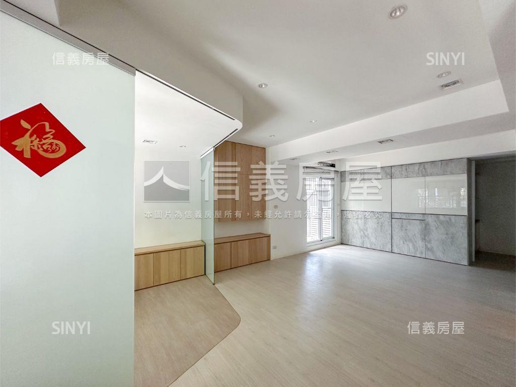 美術館大面寬邊間金店房屋室內格局與周邊環境