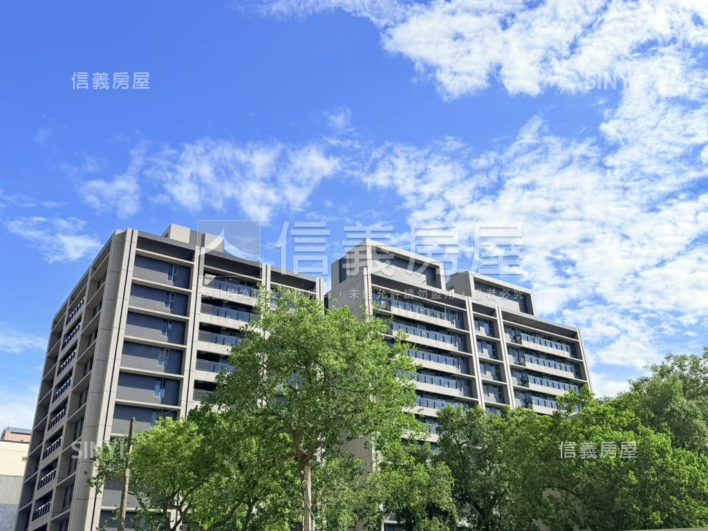 專任昭揚家２房車位房屋室內格局與周邊環境