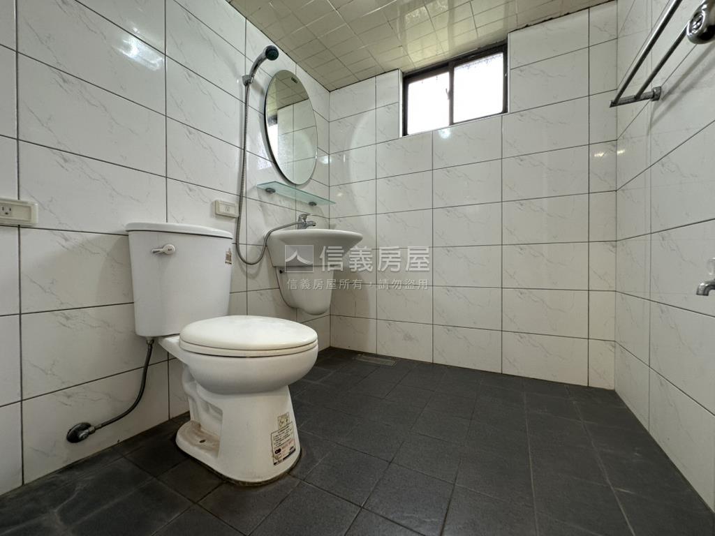 近東區｜採光佳整理透天房屋室內格局與周邊環境