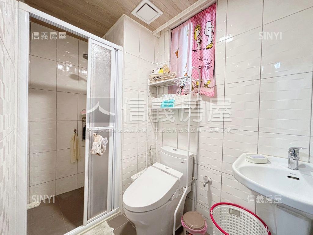 善化小新營鄉景逸品美三房房屋室內格局與周邊環境