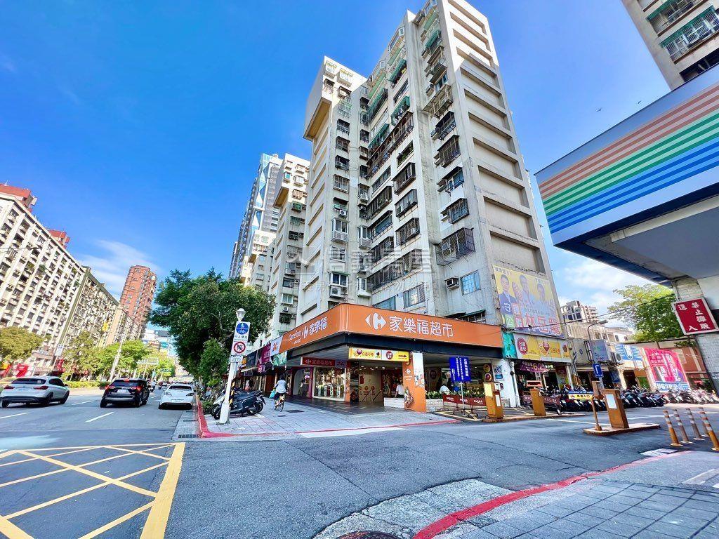 忠孝復興雙捷住辦房屋室內格局與周邊環境