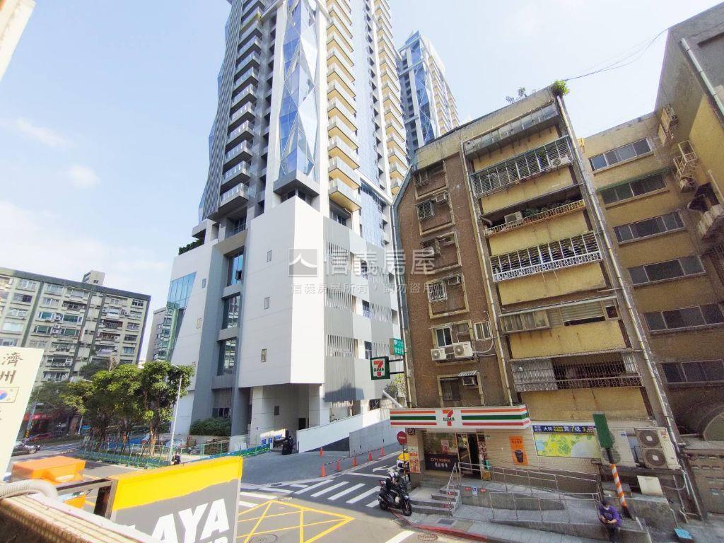 忠孝復興雙捷住辦房屋室內格局與周邊環境
