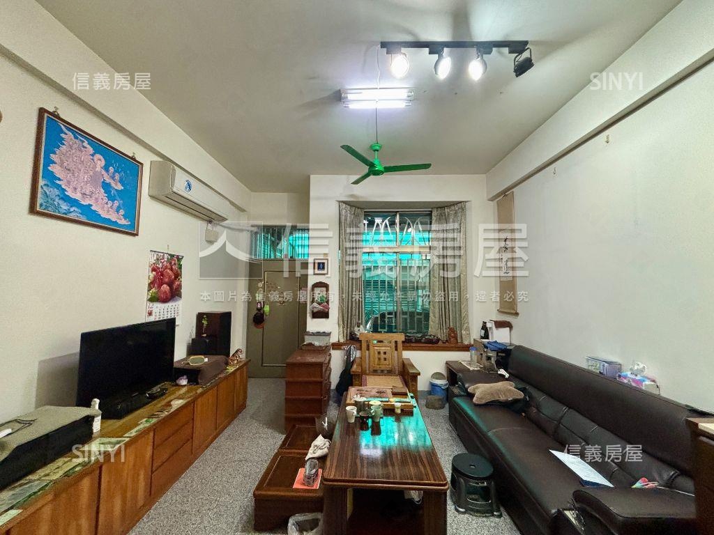 日新公園旁臨路透天房屋室內格局與周邊環境