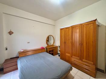 日新公園旁臨路透天