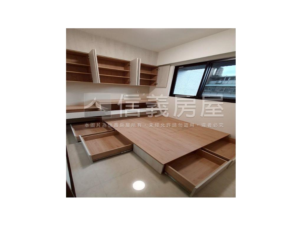 捷運管理首購裝潢２房房屋室內格局與周邊環境