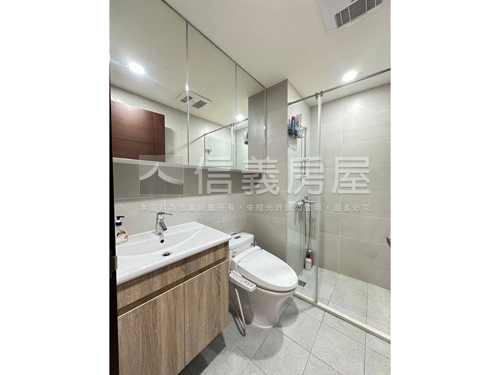 捷運管理首購裝潢２房房屋室內格局與周邊環境