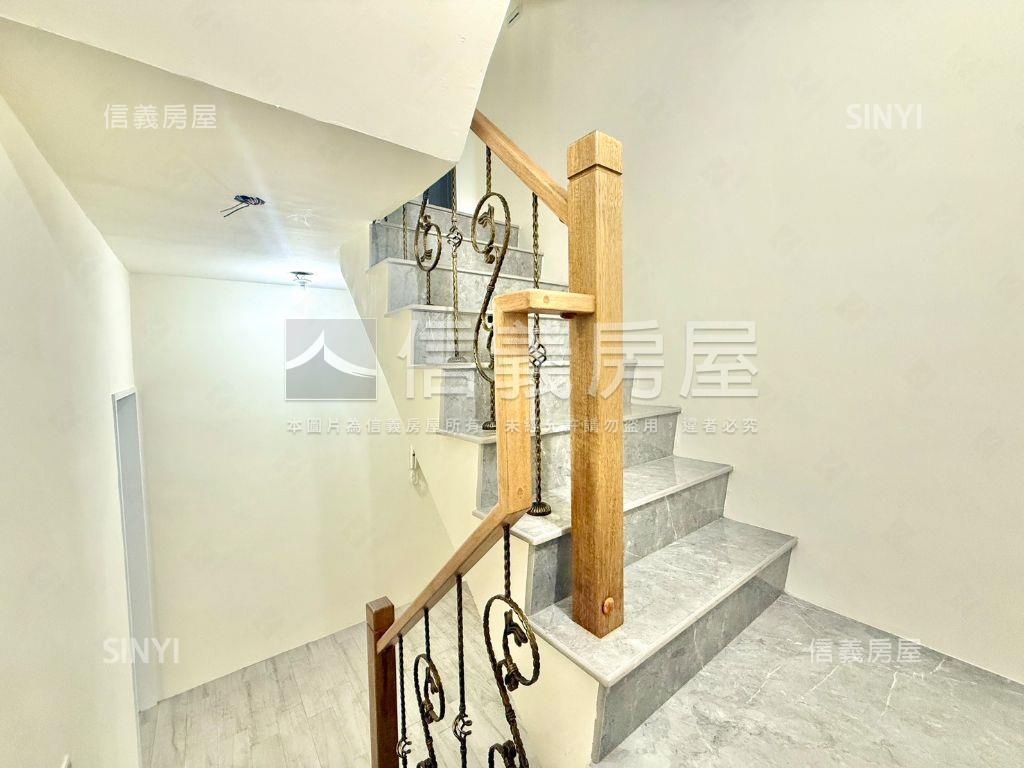 仁武裝潢好透天房屋室內格局與周邊環境