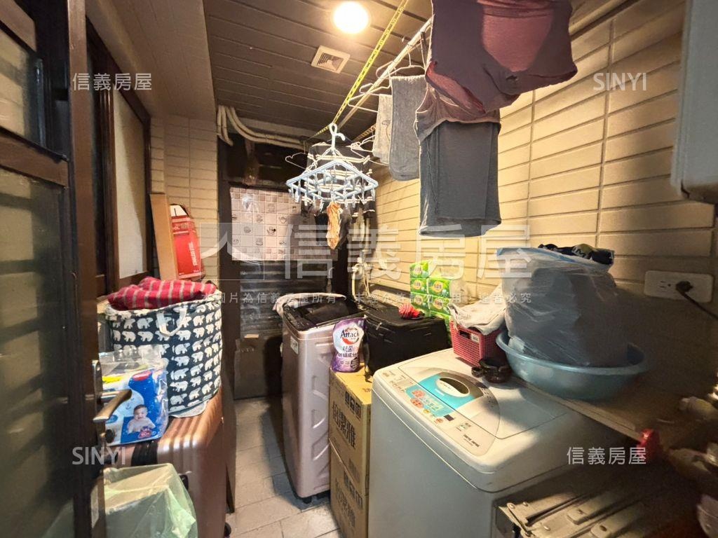 鼎藏二期舒適三房車位房屋室內格局與周邊環境