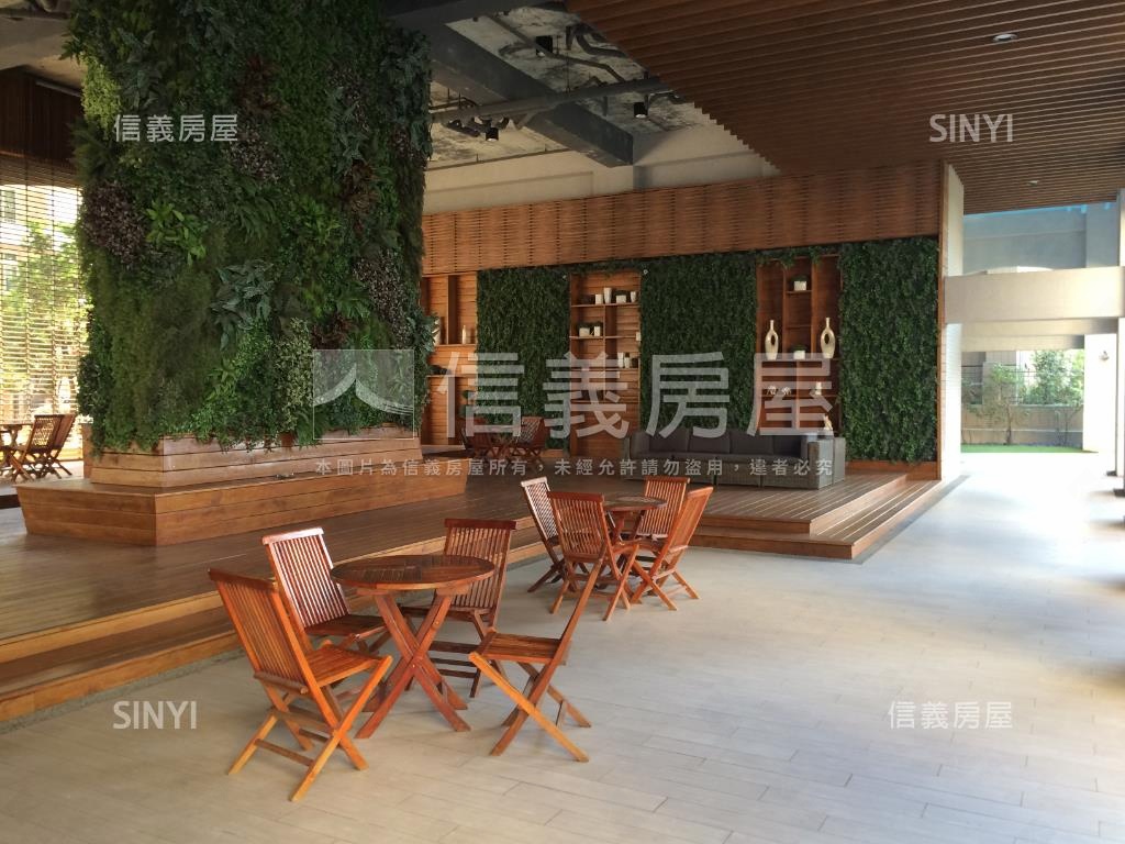 鼎藏二期舒適三房車位房屋室內格局與周邊環境