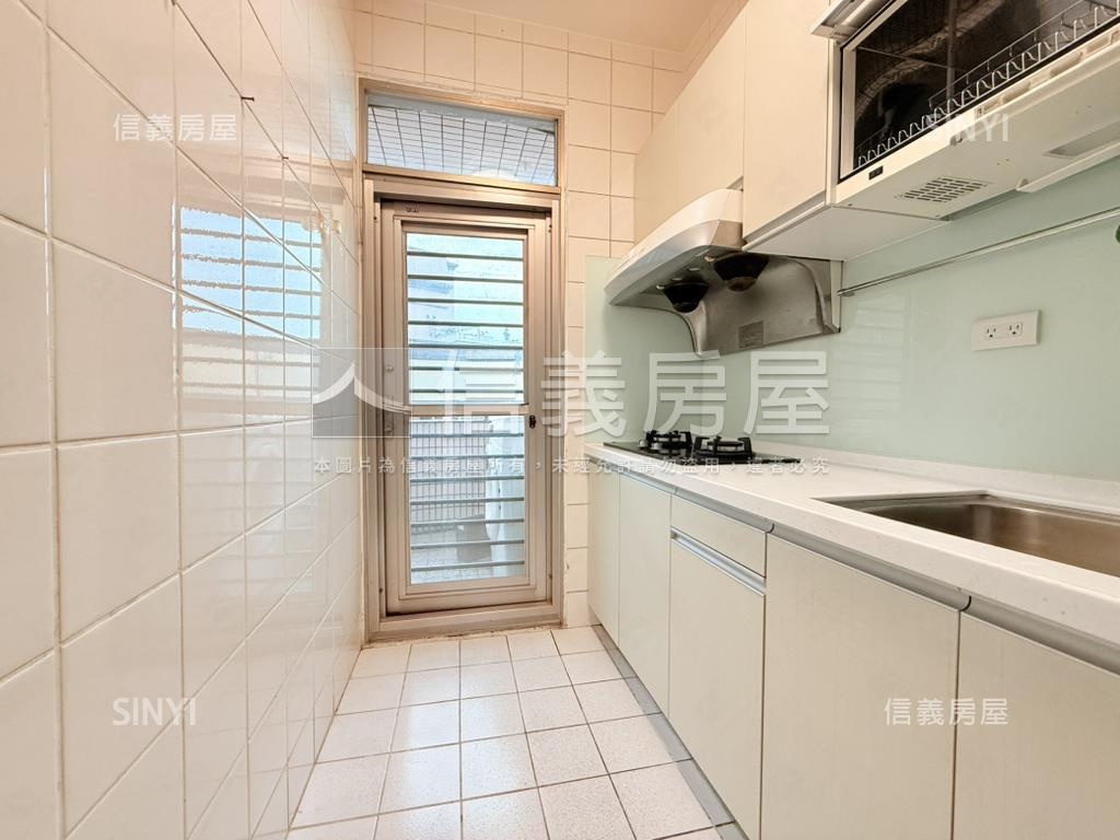 梅川鮮境景觀首排三房平車房屋室內格局與周邊環境