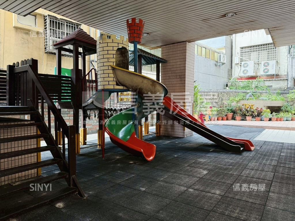 梅川鮮境景觀首排三房平車房屋室內格局與周邊環境