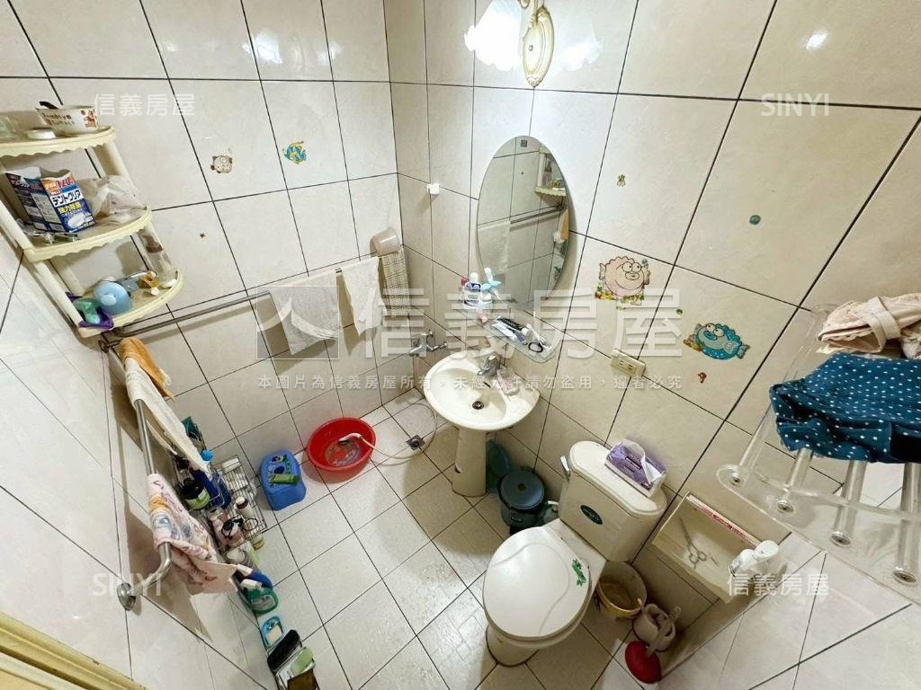 力行市場商圈３房美寓房屋室內格局與周邊環境