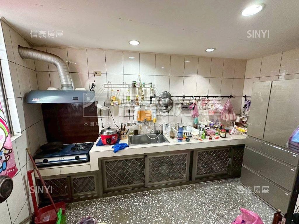 力行市場商圈３房美寓房屋室內格局與周邊環境