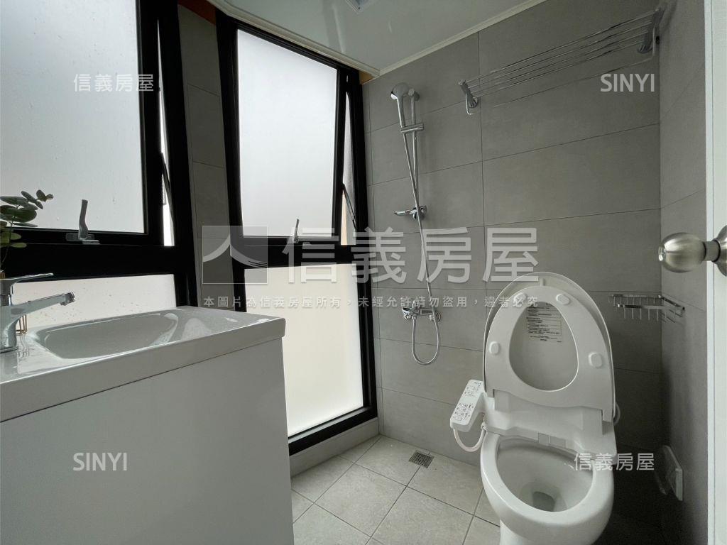 新民旁全新電梯加蓋美透套房屋室內格局與周邊環境