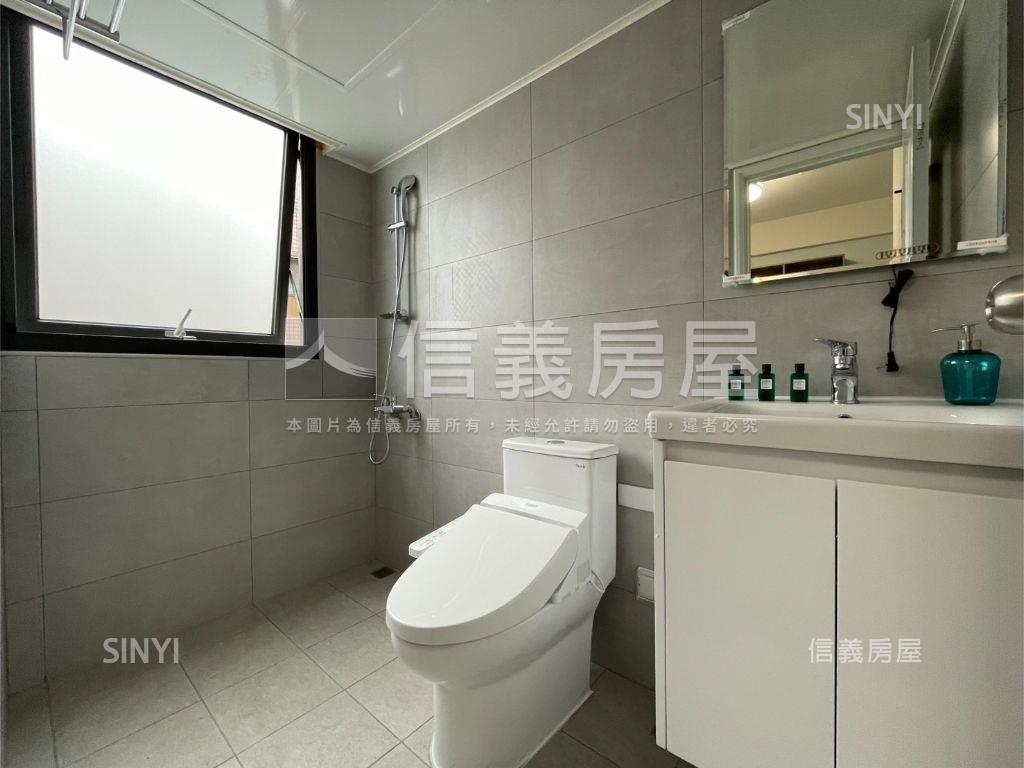 新民旁全新電梯加蓋美透套房屋室內格局與周邊環境