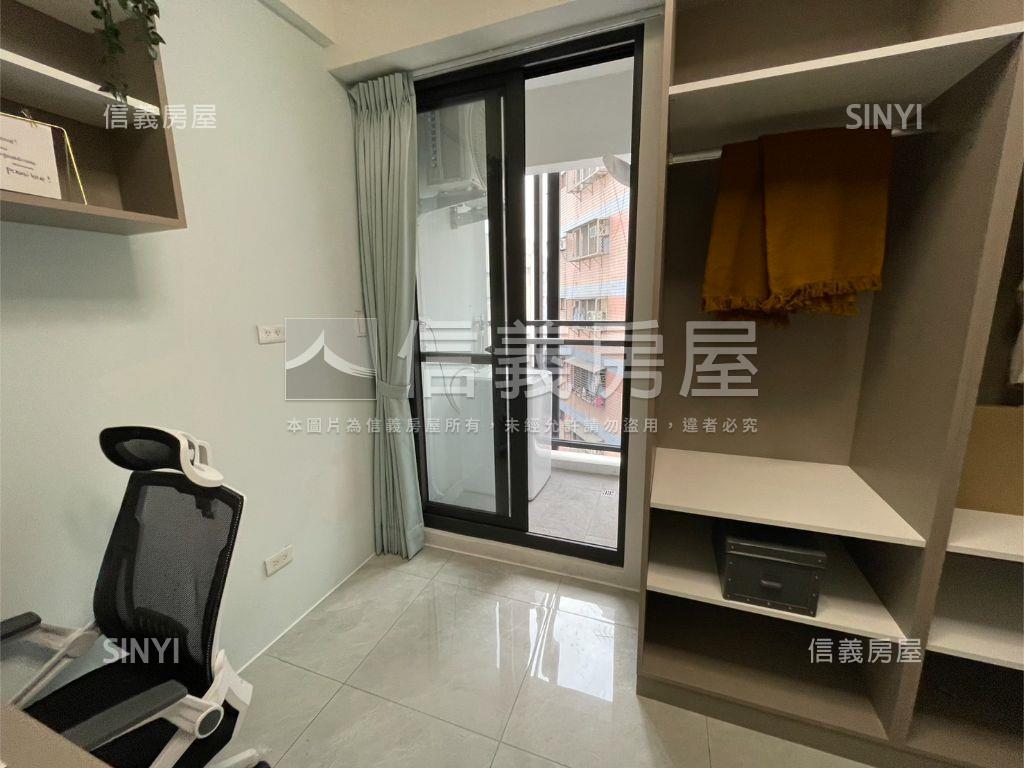 新民旁全新電梯加蓋美透套房屋室內格局與周邊環境