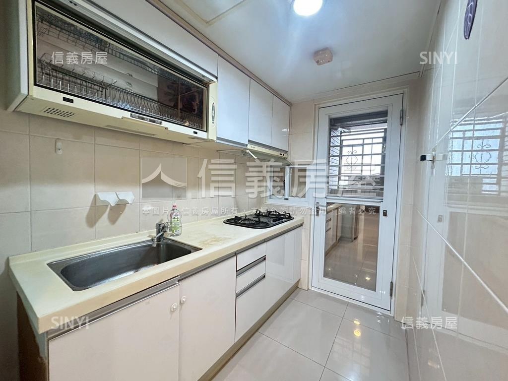 法國香榭１房１廳美宅房屋室內格局與周邊環境