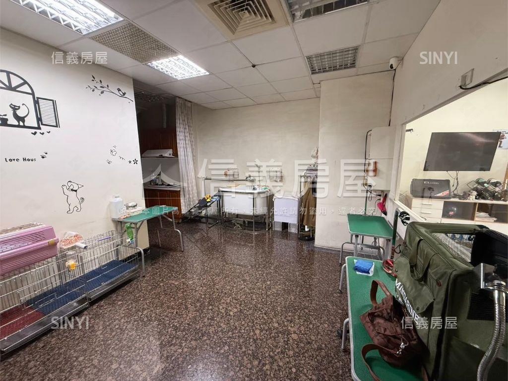 宜誠臻邸精華人潮店鋪房屋室內格局與周邊環境