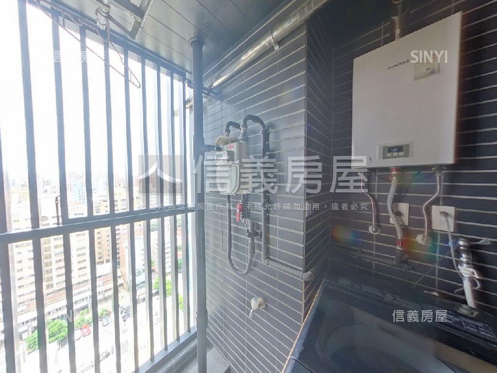 享京城絕美高樓２房平車房屋室內格局與周邊環境