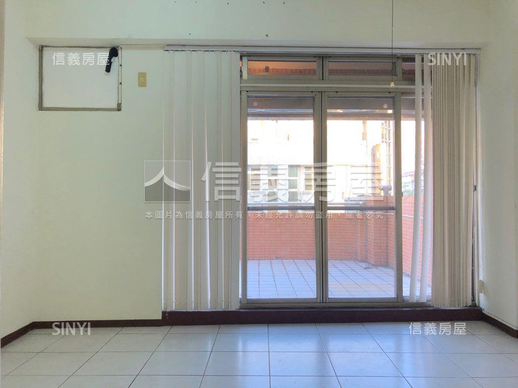 【正向心南路】黃金透店房屋室內格局與周邊環境