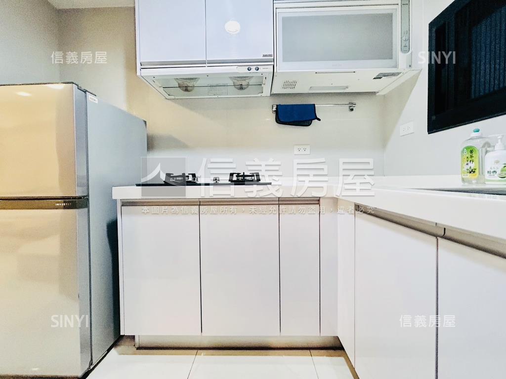 急售赫里翁臻愛就看這間房屋室內格局與周邊環境