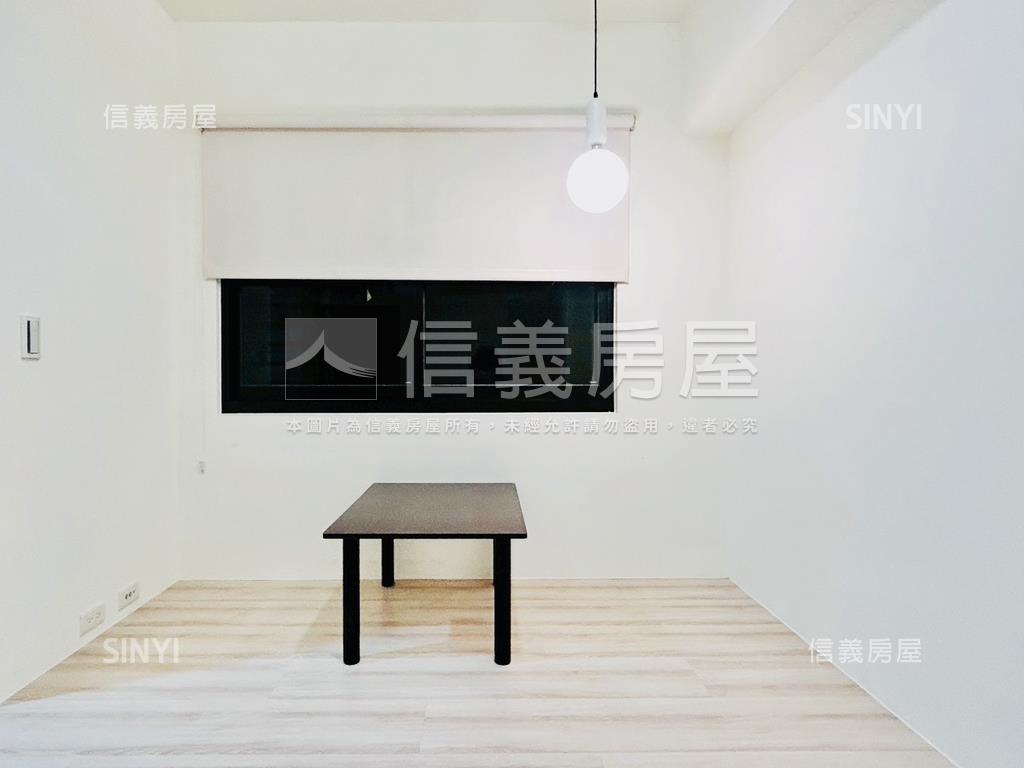 急售赫里翁臻愛就看這間房屋室內格局與周邊環境