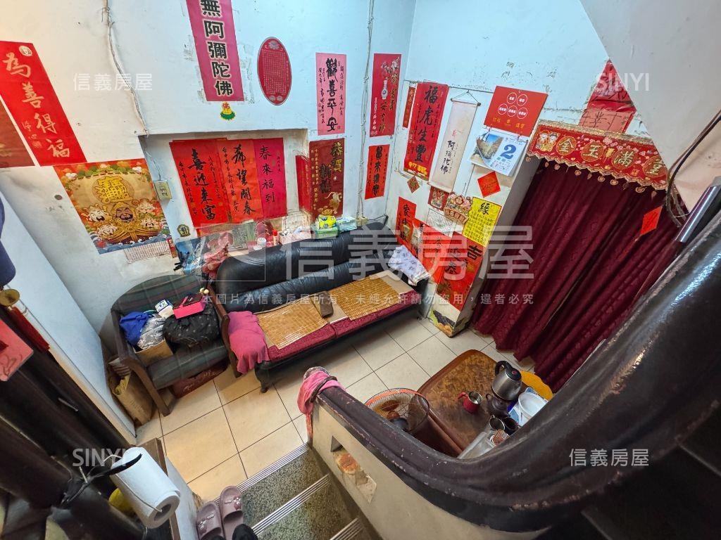 第二市場小資透天店面房屋室內格局與周邊環境