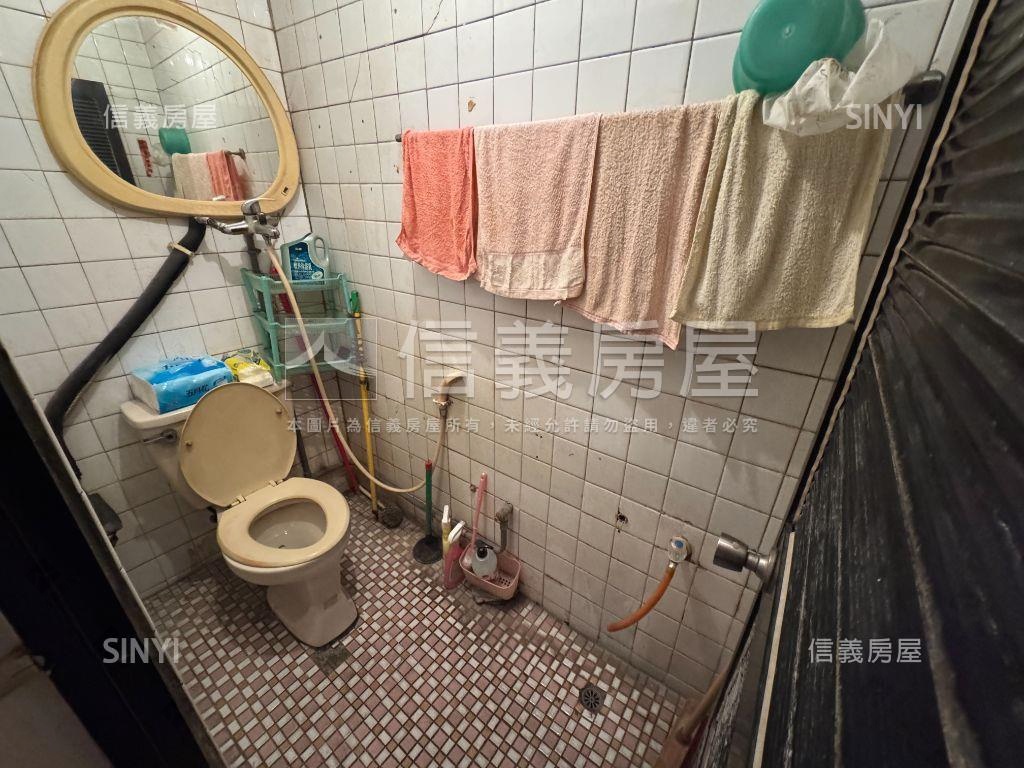 第二市場小資透天店面房屋室內格局與周邊環境