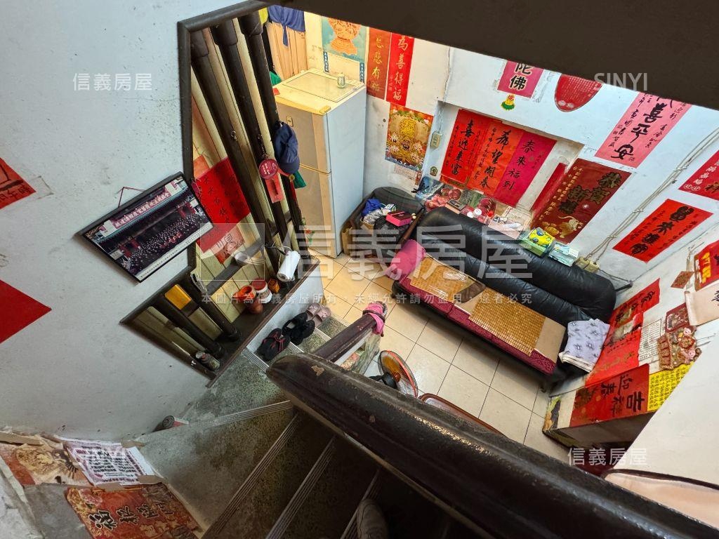 第二市場小資透天店面房屋室內格局與周邊環境