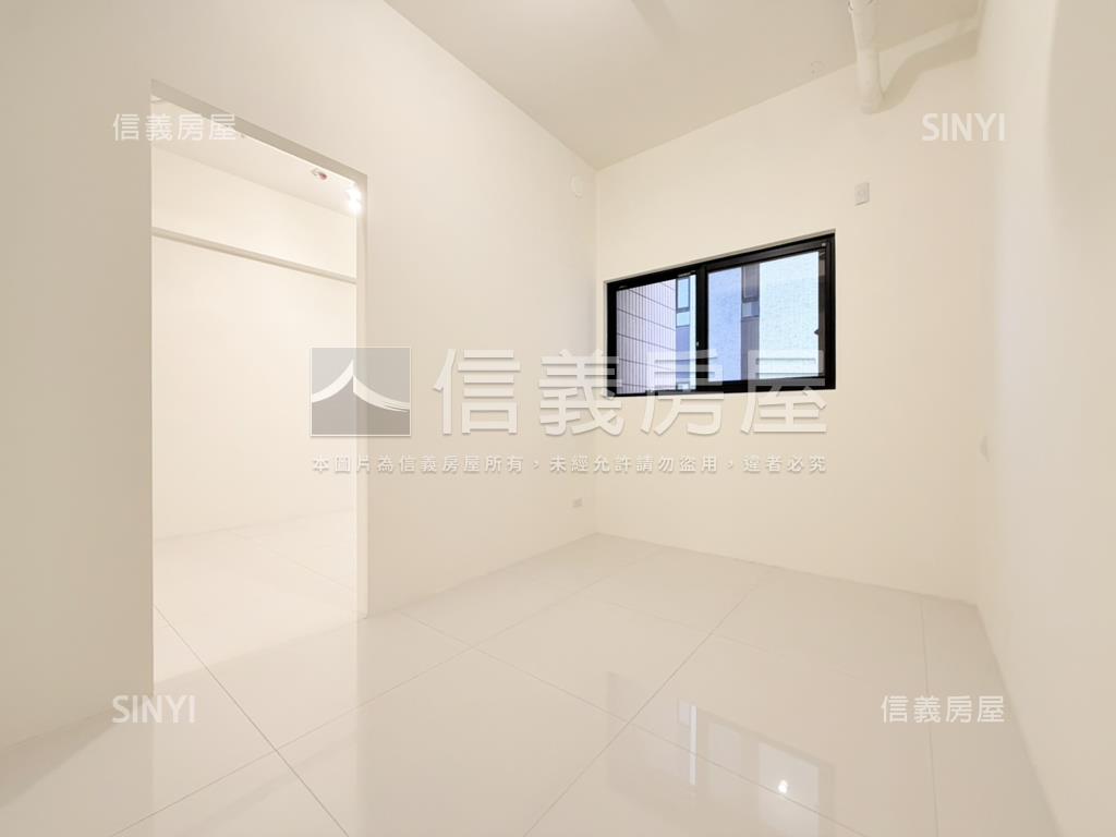 新美齊画世代。精緻小豪宅房屋室內格局與周邊環境