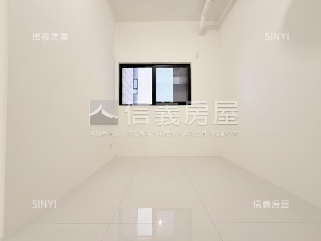 新美齊画世代。精緻小豪宅房屋室內格局與周邊環境