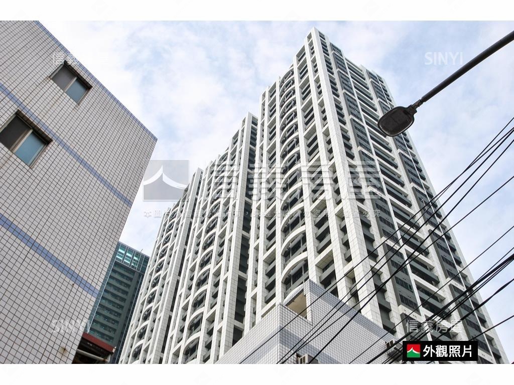 新埔☆新巨蛋☆次頂樓房屋室內格局與周邊環境