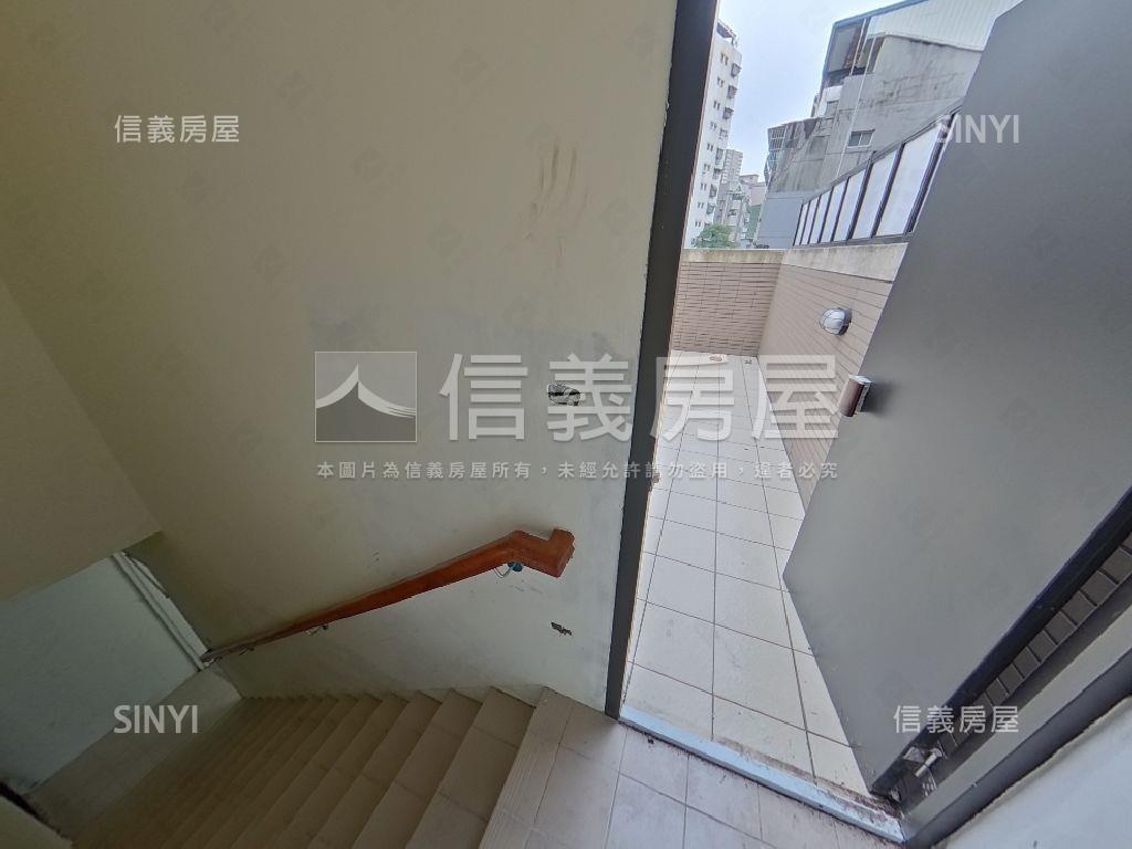 崇利Ａ１２店面房屋室內格局與周邊環境