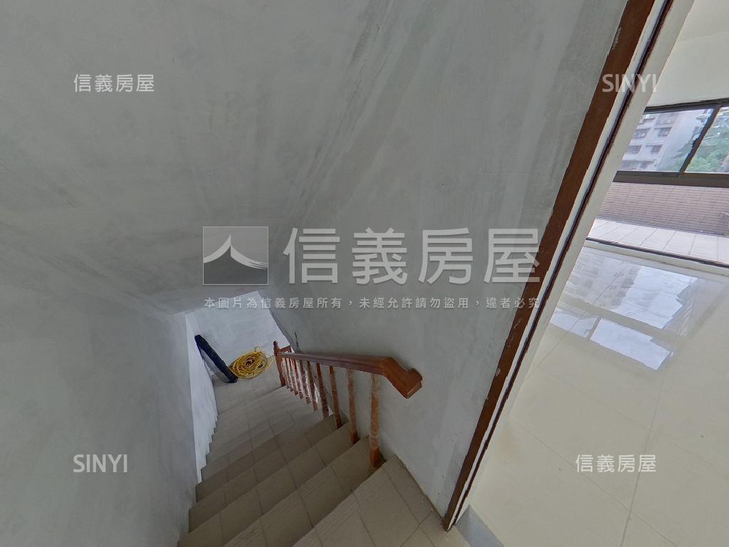崇利Ａ１２店面房屋室內格局與周邊環境