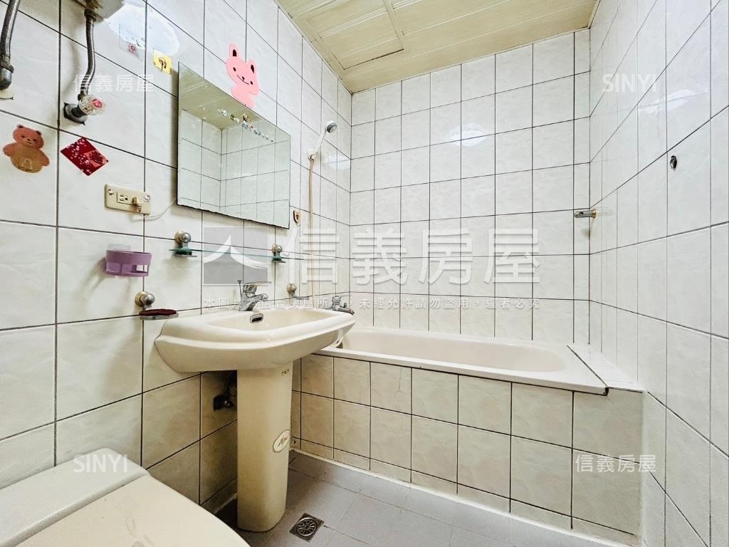 雙捷運交匯大都會房屋室內格局與周邊環境