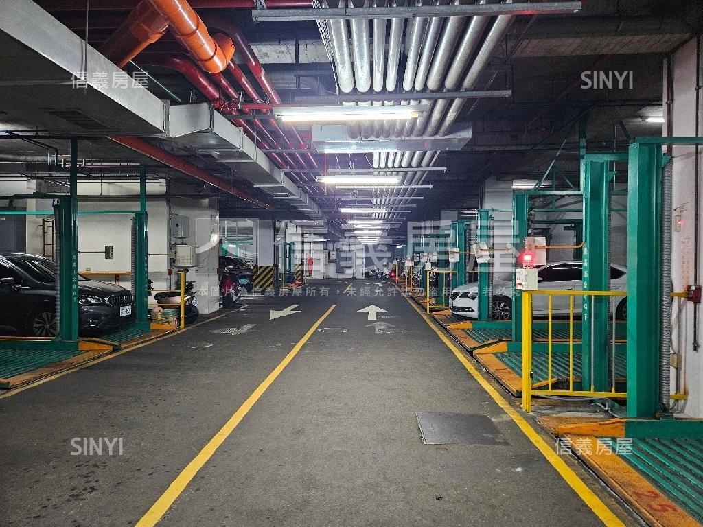 畫世紀三房車位歡迎看屋房屋室內格局與周邊環境