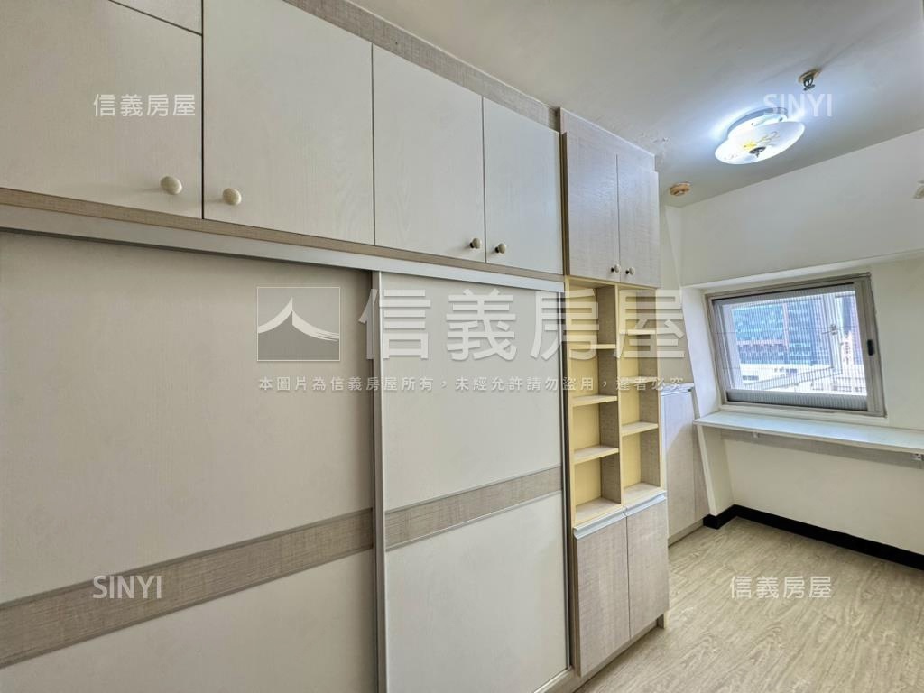 亞洲新灣區成家高樓海景宅房屋室內格局與周邊環境