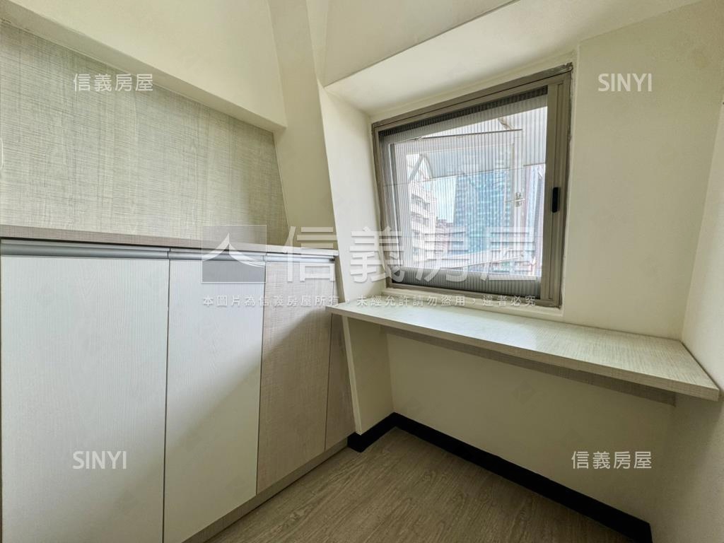 亞洲新灣區成家高樓海景宅房屋室內格局與周邊環境