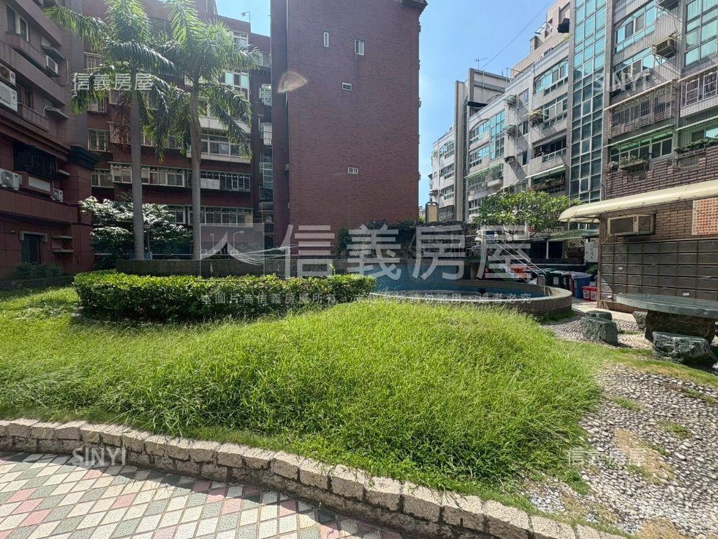 徐匯龍品方正三房車位房屋室內格局與周邊環境