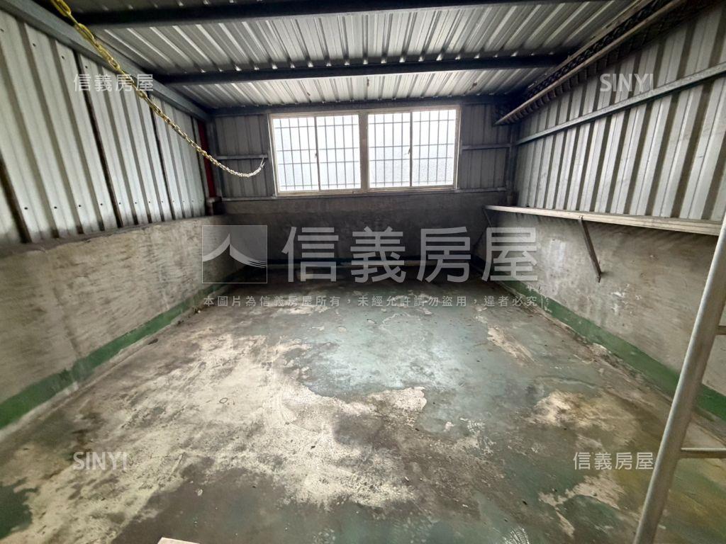 低總價山仔頂方便停車透天房屋室內格局與周邊環境