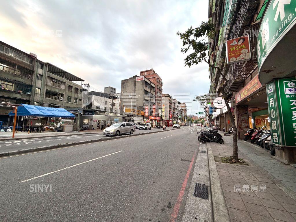 正篤行路金店面房屋室內格局與周邊環境