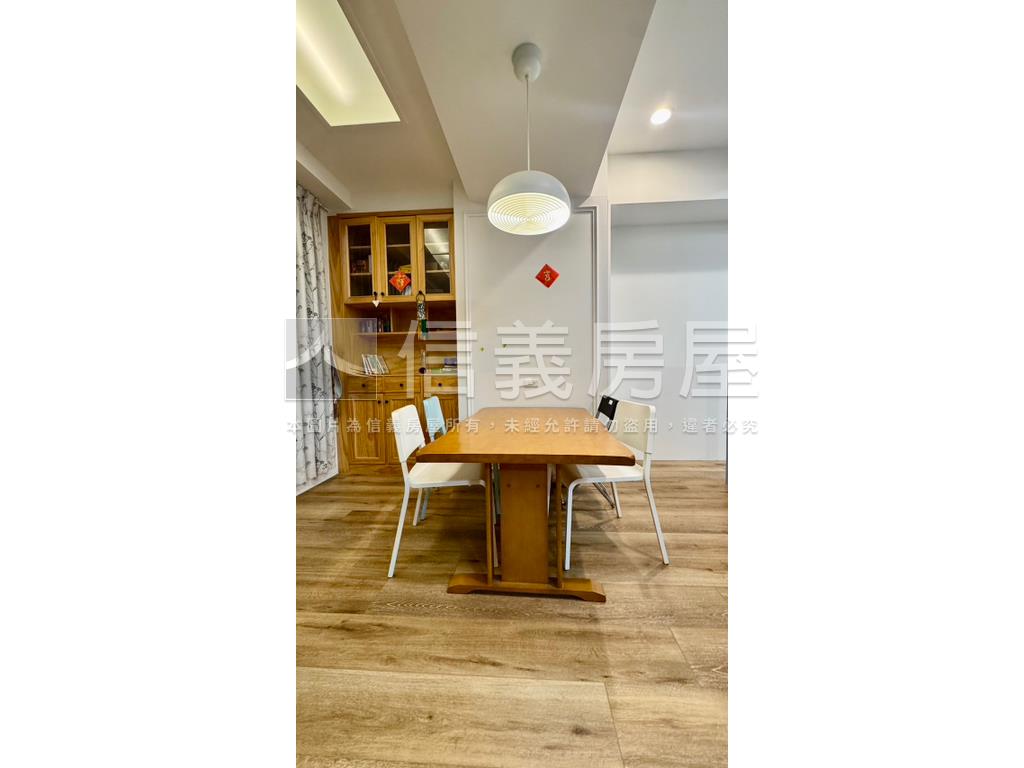 麗池賦三房車位房屋室內格局與周邊環境