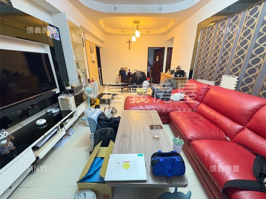 近雙語學校邊間三房車位房屋室內格局與周邊環境