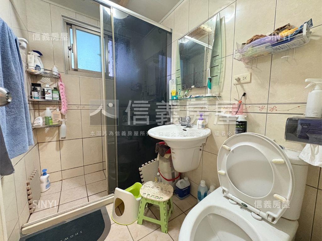 近雙語學校邊間三房車位房屋室內格局與周邊環境